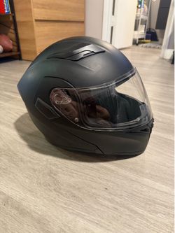 Motorcycle adult helmet