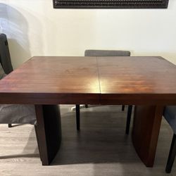 Dining Table With Chairs (4)