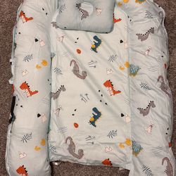 Box of baby loungers