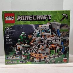 LEGO Minecraft 21137 The Mountain Cave Brand new in sealed box