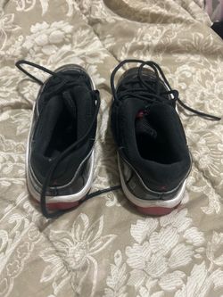 Air Jordan 11 Bred Low-Top Sneakers boys size 8c