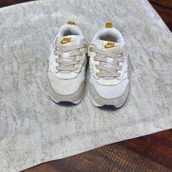 Toddler Nikes Size 5.5 