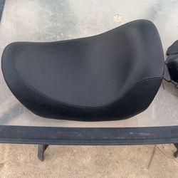 Harley Davidson 2003-2005 V-Rod Solo Seat.