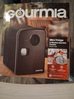 Gormìa Mini Fridge & Speaker Combo