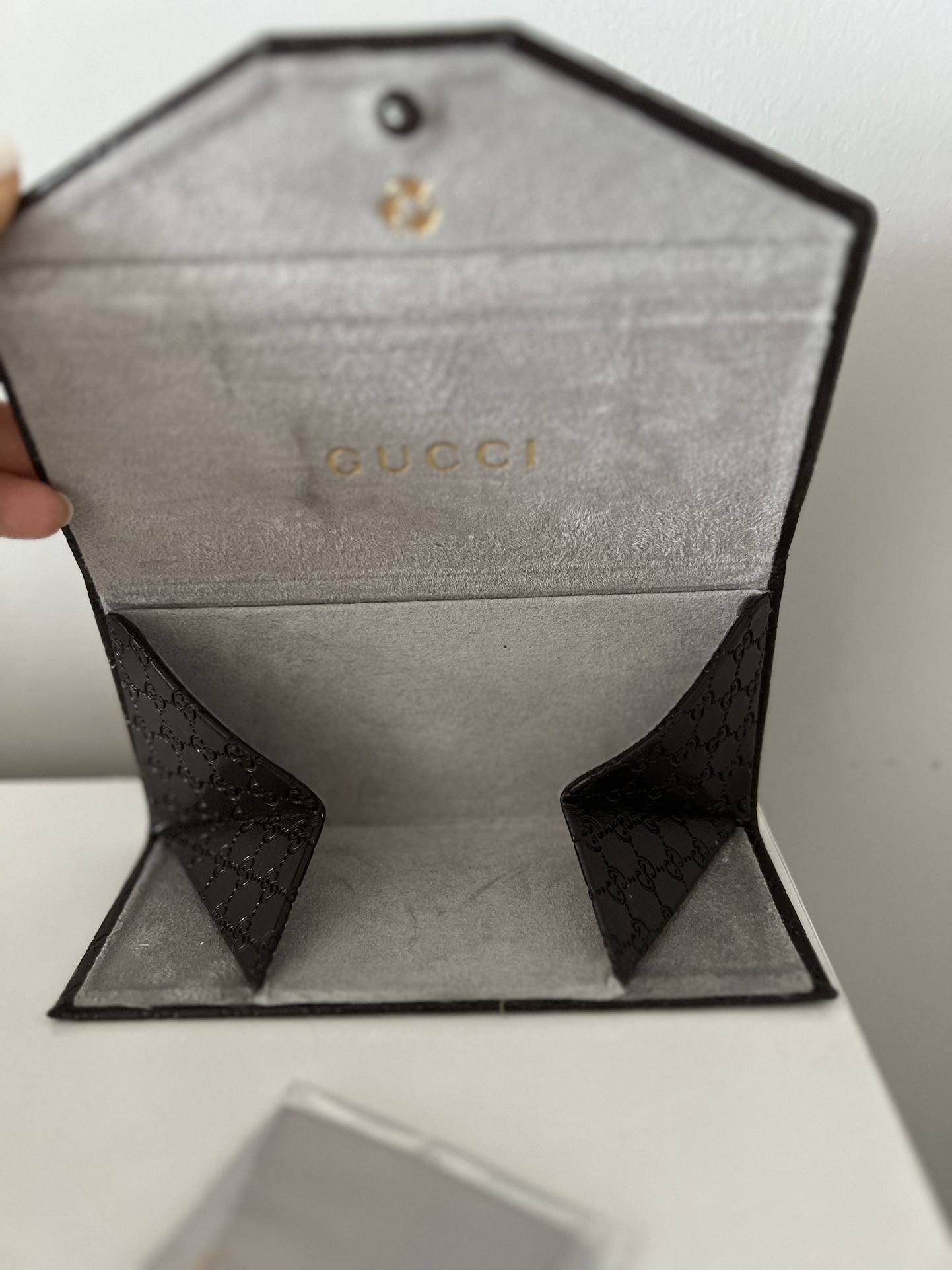 Gucci Ipad Case for Sale in Jersey City, NJ - OfferUp