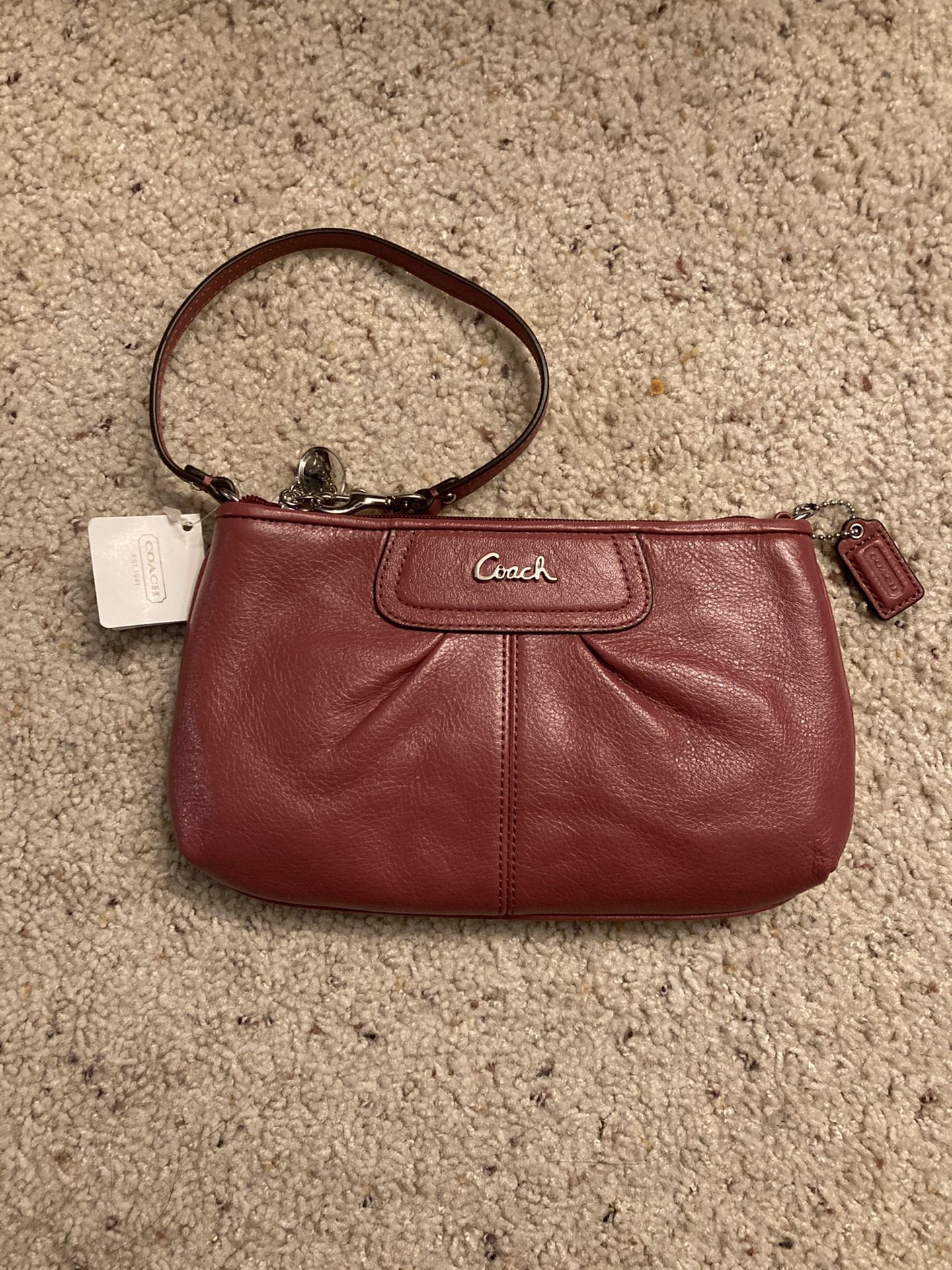 COACH Large Leather Wristlet/Clutch F47527 (Ginger Beet)