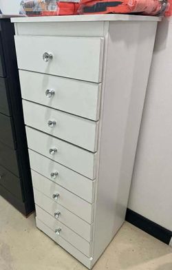 8  Drawer Paulina white