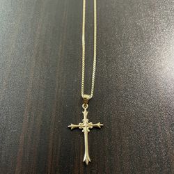 14K Gold Cross And Box Link Chain 22 Inches 
