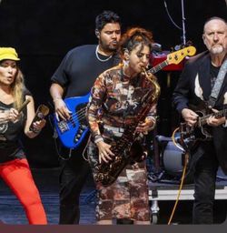 Men At Work with Toad the Wet Sprocket and Shonen Knife