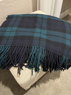 Beautiful Large Thick Wool Fringed Throw