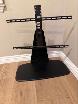 The Sanus BSTV1 Swiveling TV Base