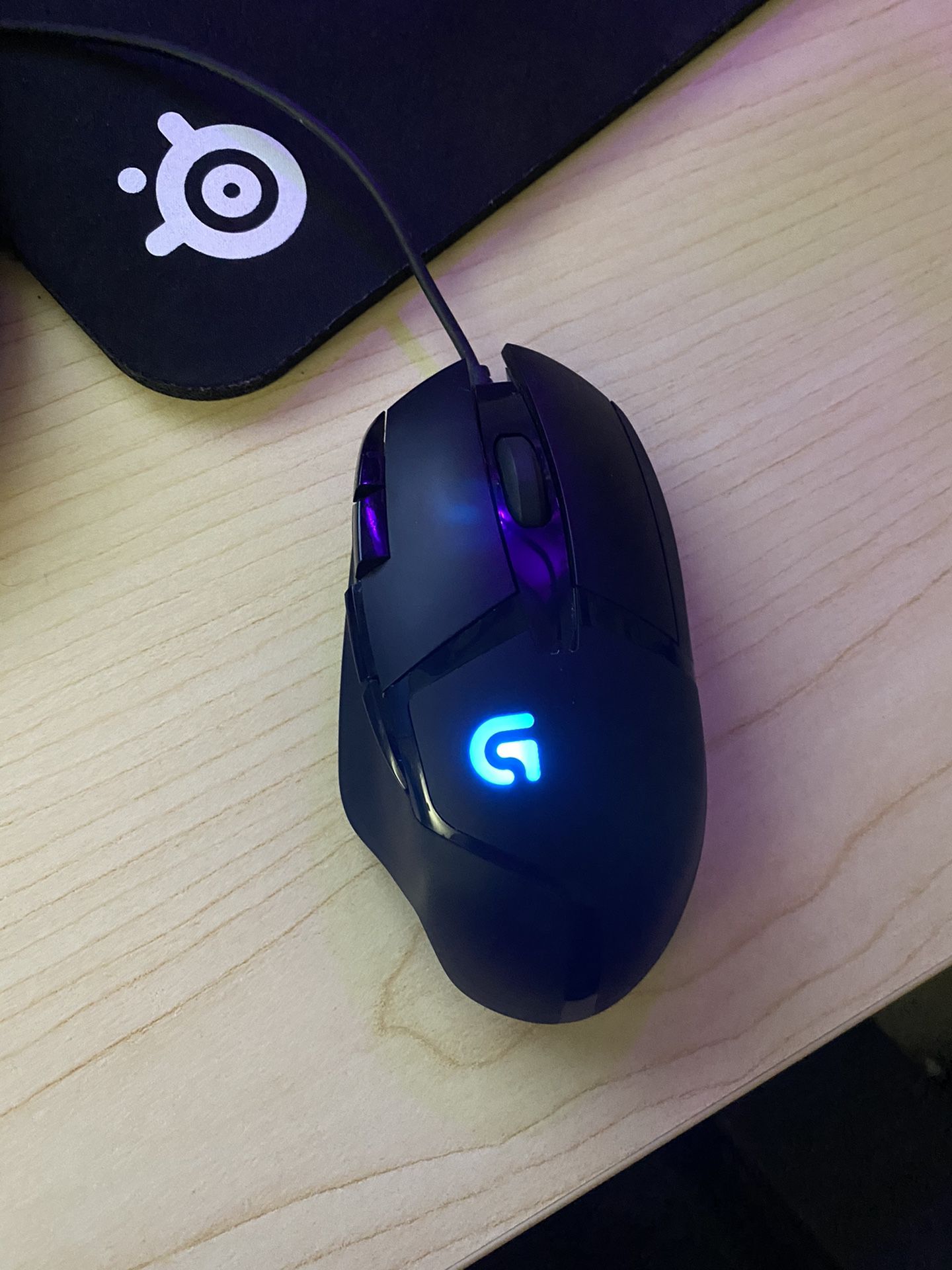 Logitech g402 gaming mouse