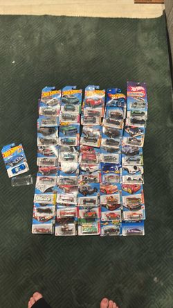 Lot of 41 hot wheels