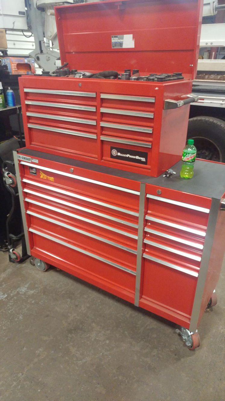 US general 56 inch bottom tool box and 44 inch top box