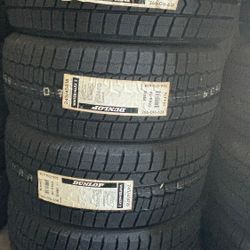 (4) - 245/45/18 Dunlop Winter Maxx2 Snow Tires