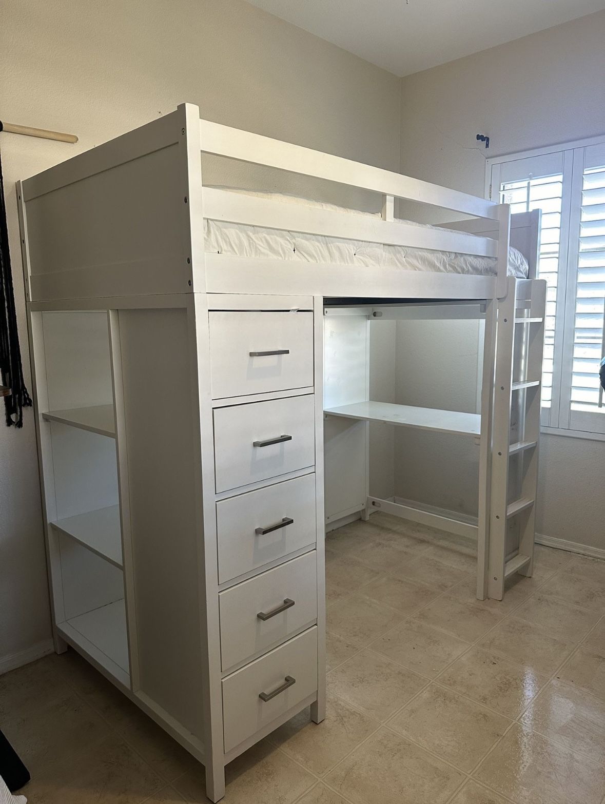 Twin Loft Bed W/built In Drawers, Shelf And Desk