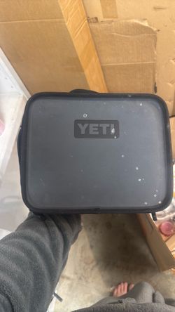 Yeti lunch box