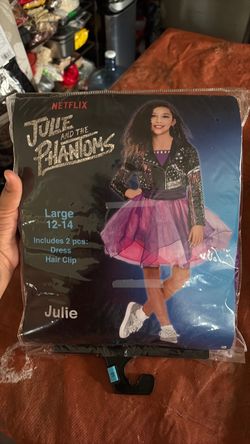 Costume