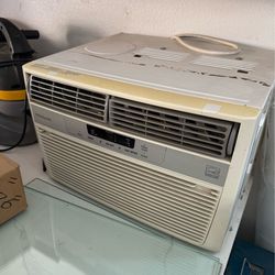 Window Air Conditioner