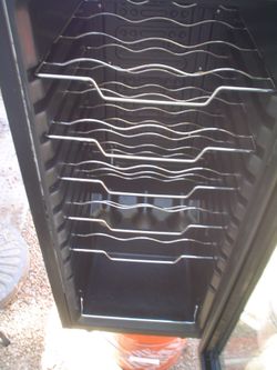 STAIGIS 18 Bottles Mini Fridge