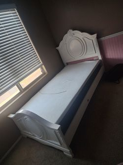 White Twin girl bed