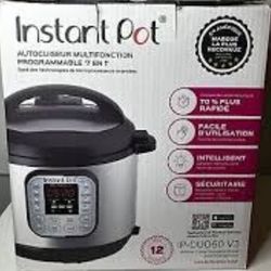 New INSTANT POT slow Cooker And PRESSURE COOKER, 7 FUNCTIONS 