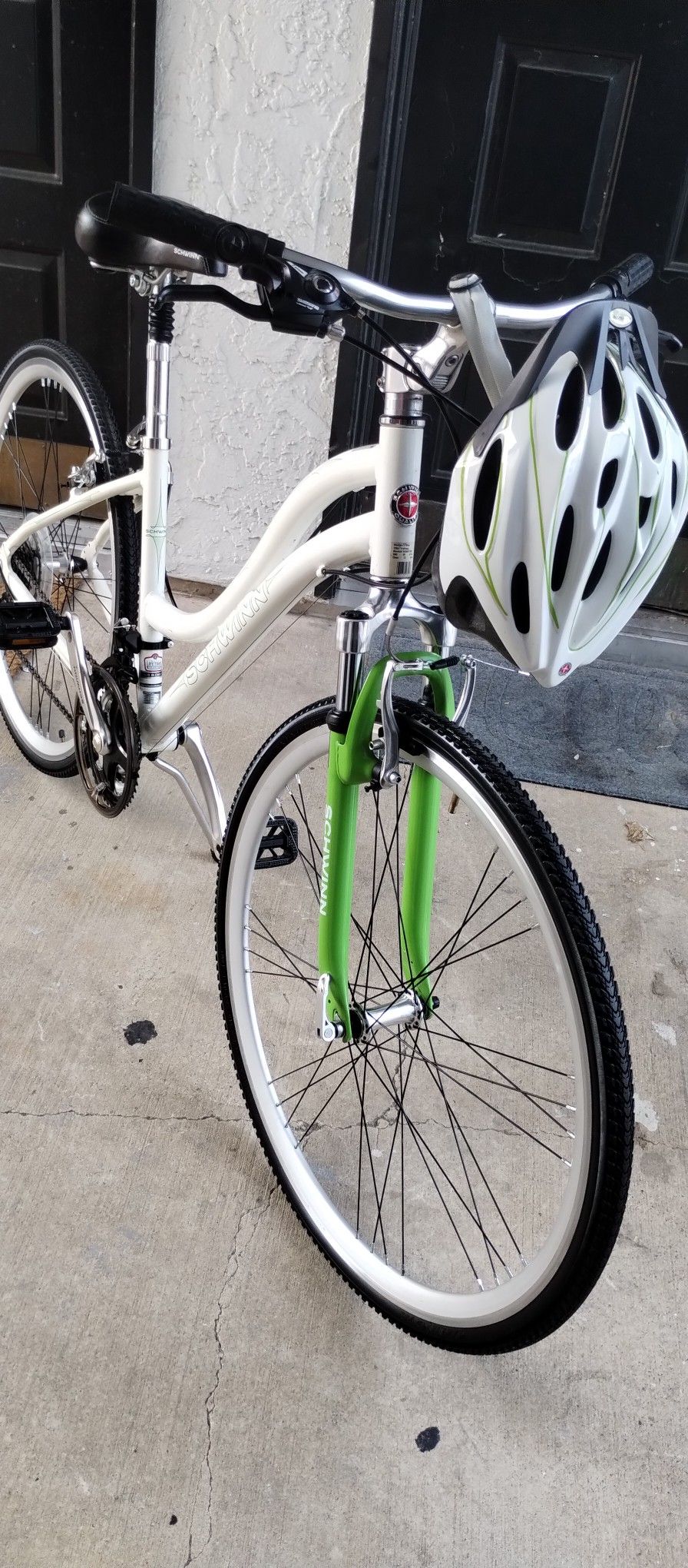 Bikes Schwinn Trail Way Aluminum 2020 700c Trailway S5984TGE