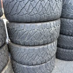 Vendo 295/60/R20 Nitto Las 4 Llantas Por $200 🚀🇺🇸☎️