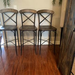 Set Of 3 Bar Stools 