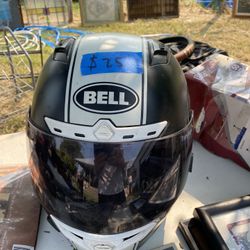 Bell Full Face Helmet .