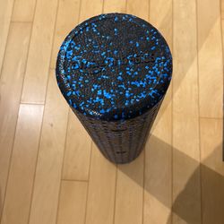 Foam Roller (Amazon Basics)