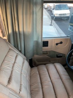 Reduced, 32 ft RV, all appliances work,