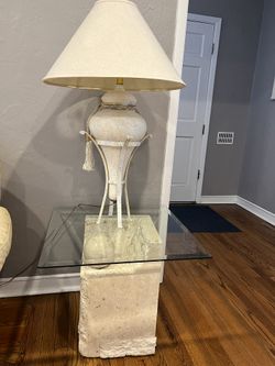 2 Glass Tables 2 Lamps