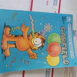 Vintage Garfield & Friends Deluxe Coloring & Activity Book Golden Party Birthday