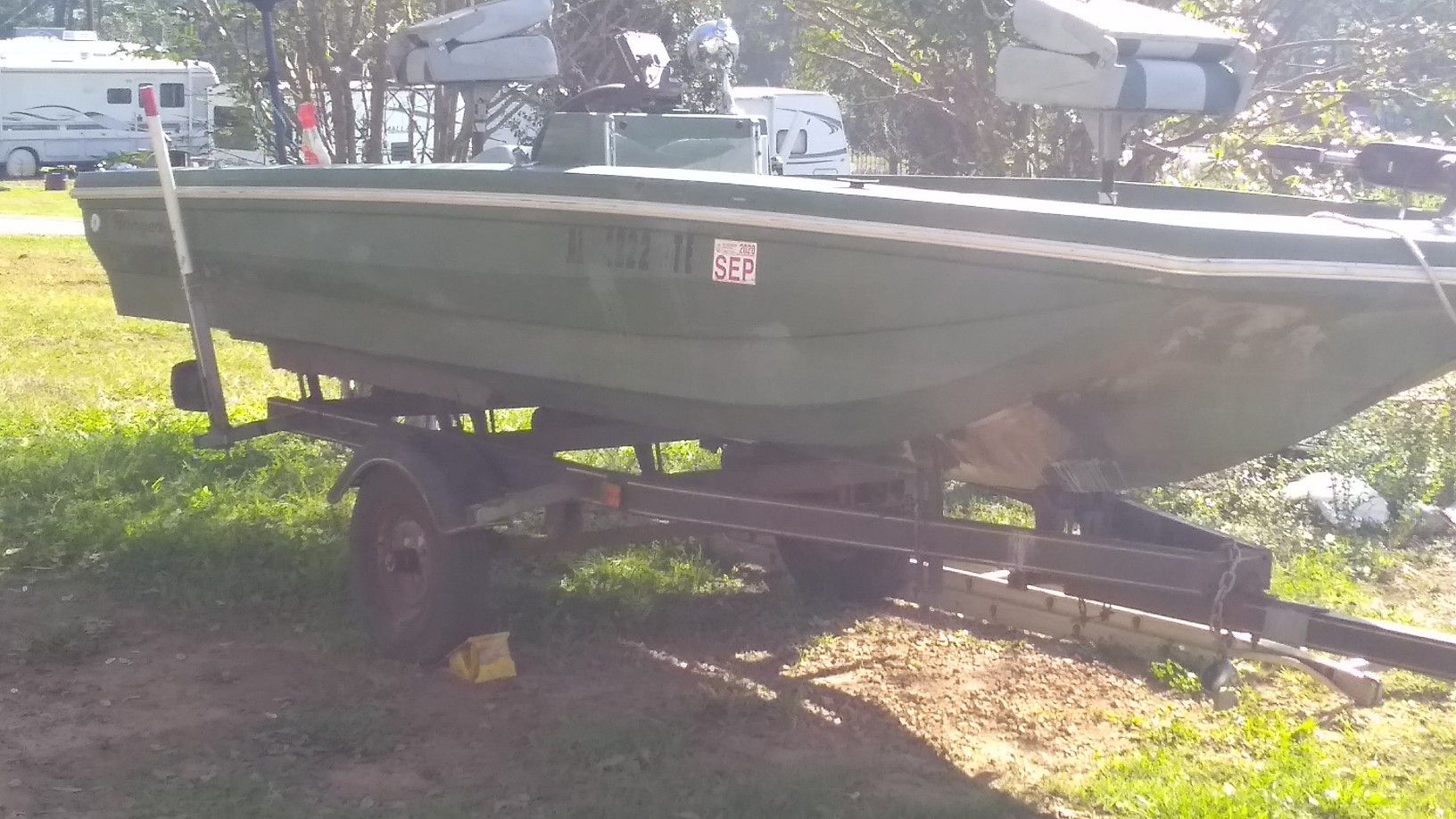 Photo 79 ranger bass boat with two live wells and two trolling motors
