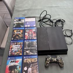 PS4 500 Gig +8 Games And One Controller.
