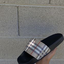 Burberry Slides 