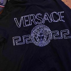 Versace Size M Shirt With NFC Tag. 