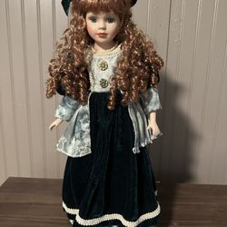 Irish Girl Porcelain Doll CASH ONLY 