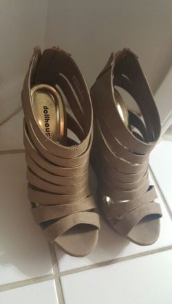 Tan wedges size 8