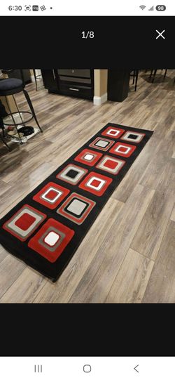 2'3" x 7'2" Runner Rug, BRAND NEW!