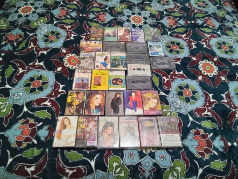 Spanish Cassette Lot Of 18 Boxes Different Artists