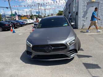 Mercedes-Benz Sedan – black