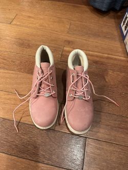 Timberland Women Boots Size 6 Brand New