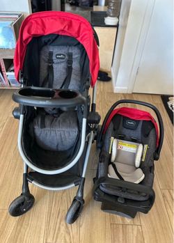 Evenflo Pivot Travel System