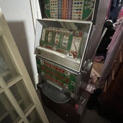 Bally’s Nickel Slot Machine