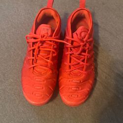 Red Nike Vapor Max