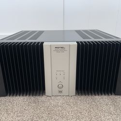 Rotel RMB1075 Five Channel Power Amplifier