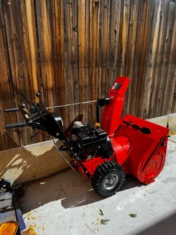 Ariens ST926LE Deluxe 26" Two-Stage Snowblower