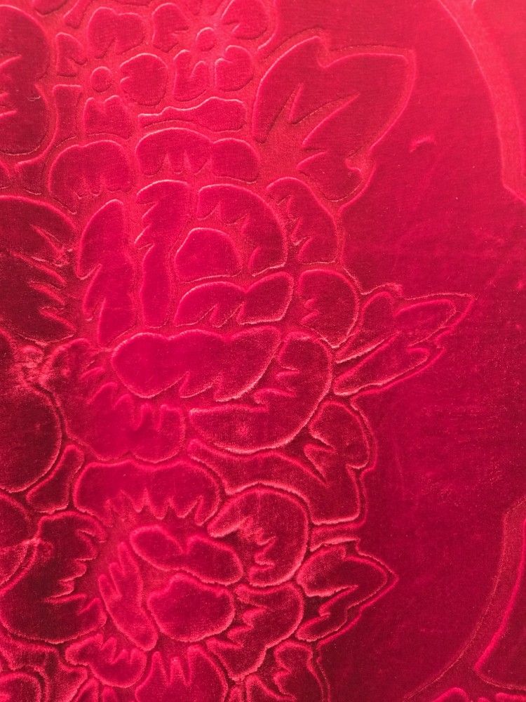 New EXTRA Thick And SOFT FLANNEL EMBOSSED RED BLANKETS
